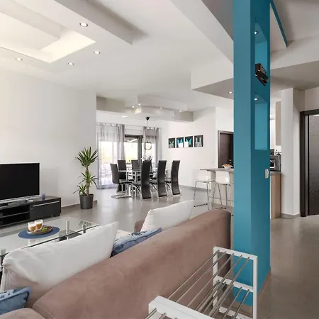 Papillon Villa