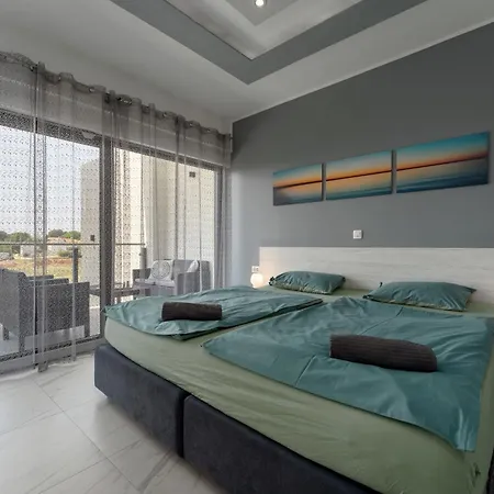 Papillon Villa *
