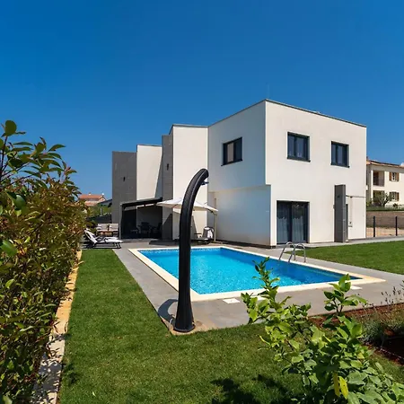 Papillon Villa Kastelir